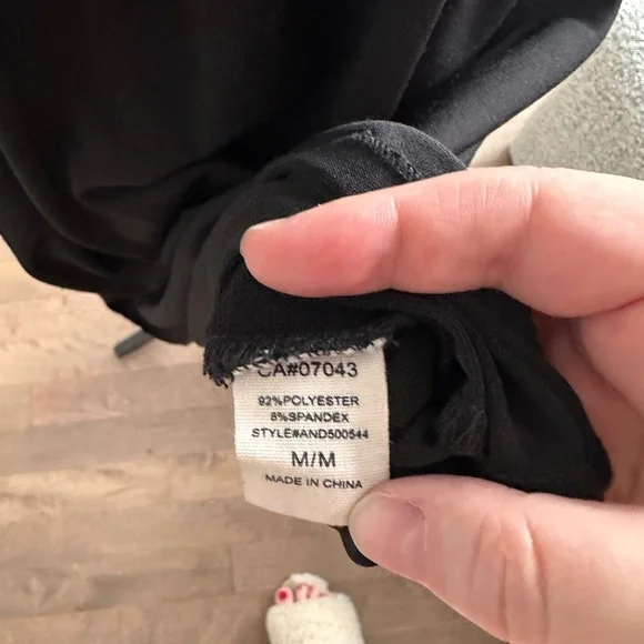 PERFECT LITTLE BLACK DRESS - Picture 8 of 8